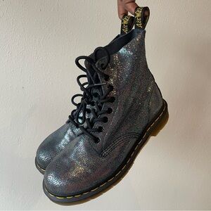 DR. MARTENS 1460 Pascal Gunmetal Iridescent Crackle Grunge Boots- euro 39/us 8